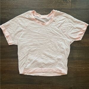 Lululemon Women’s Swiftly Tech Cropped Tee Pink Size 4